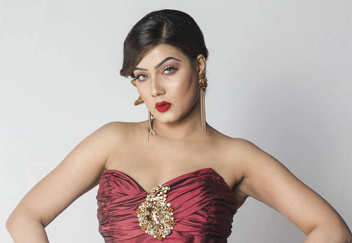 Xotin yaqin joyda uxlab yotganida aldash