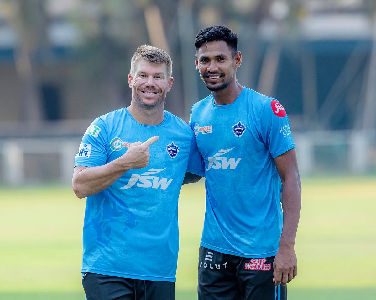 ওয়ার্নার ও মোস্তাফিজ কেউই দল পাননি