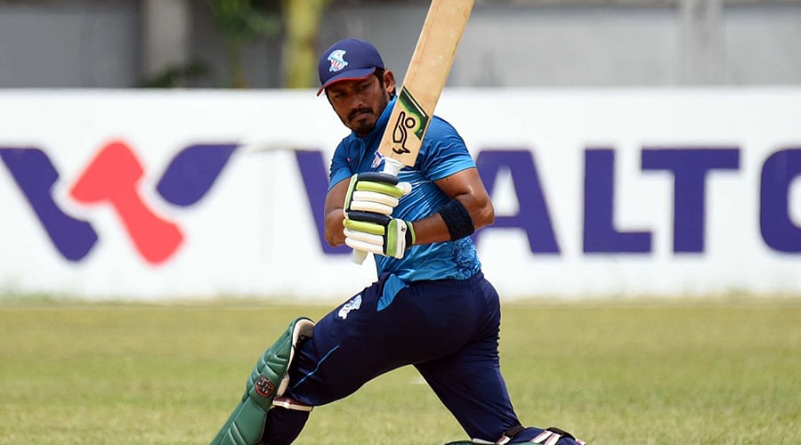 ঢাকা প্রিমিয়ার লিগে এবার দুর্দান্ত এক মৌসুম কাটিয়েছেন এনামুল হক