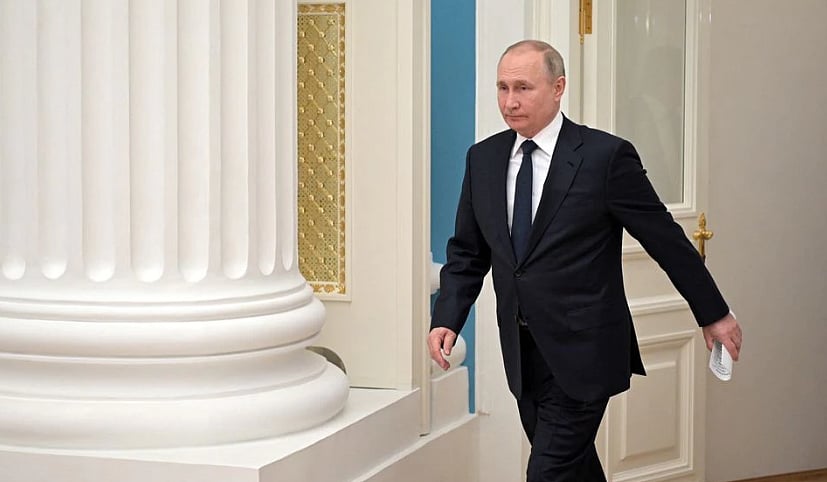 এই যুদ্ধ পুতিন শুরু করেছেন, একমাত্র তাঁর অপসারণের মধ্য দিয়েই সে যুদ্ধের অবসান হতে পারে।