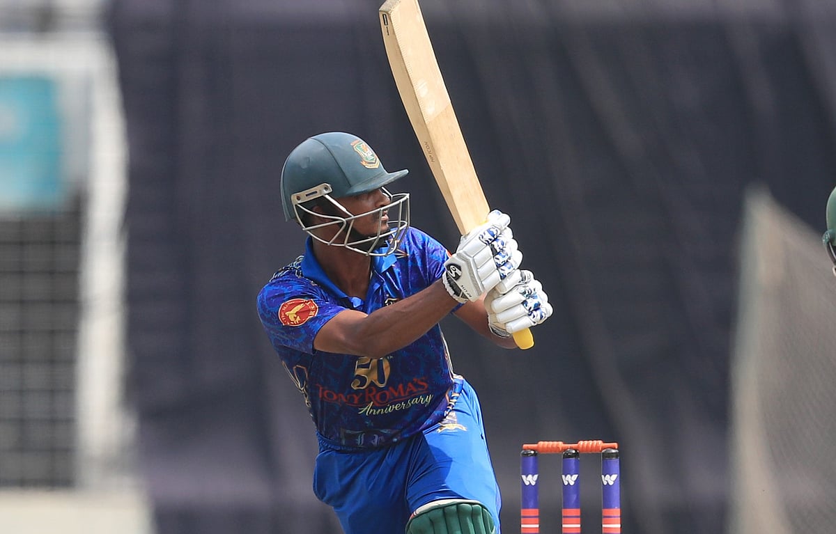 লিজেন্ডস অব রূপগঞ্জের জয়ে ম্যাচসেরা নাঈম ইসলাম