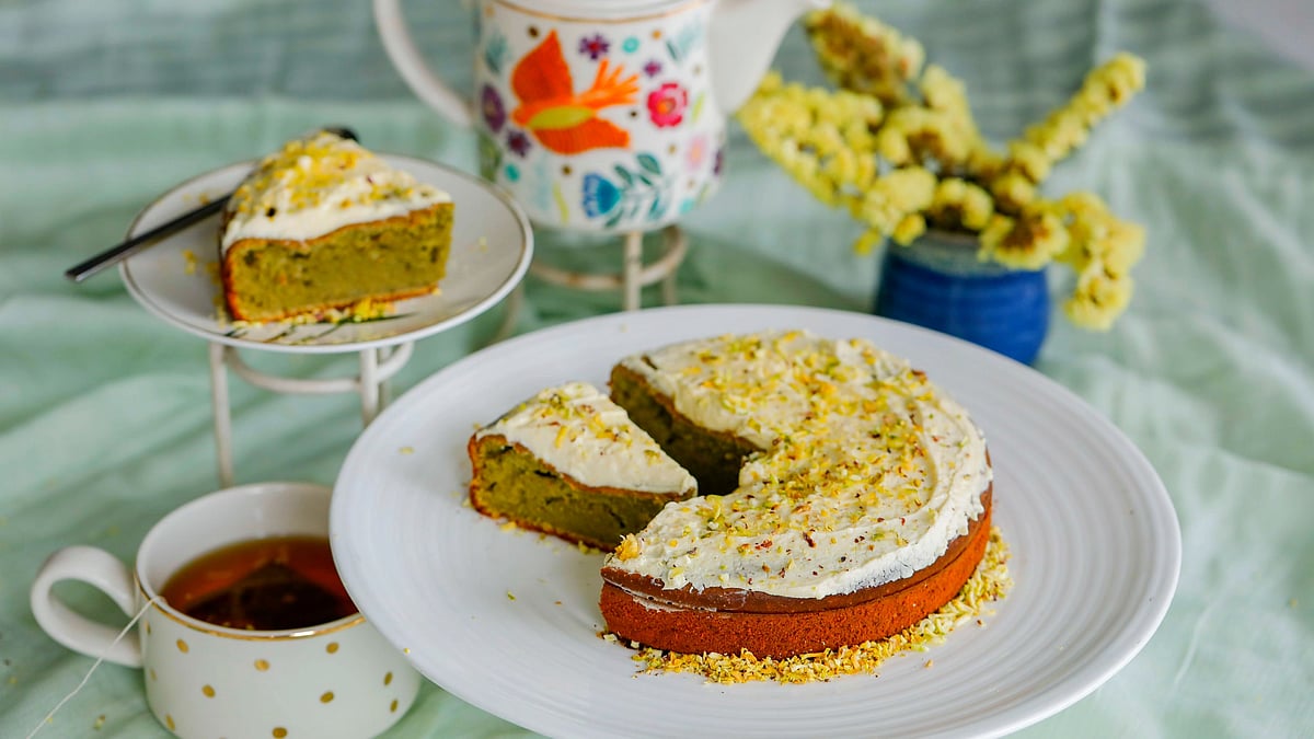 চা দিয়ে তৈরি করতে পারেন এমন মজার কেক