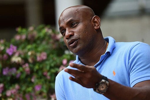 শ্রীলঙ্কা ক্রিকেটের পরামর্শক হিসেবে নিয়োগ পেয়েছেন সাবেক অধিনায়ক সনাৎ জয়াসুরিয়া