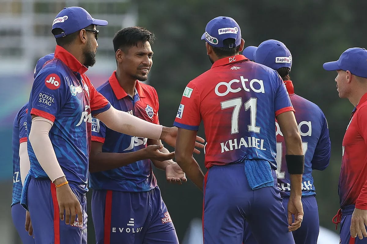 মিতব্যয়ী বোলিং করেছেন মোস্তাফিজুর রহমান