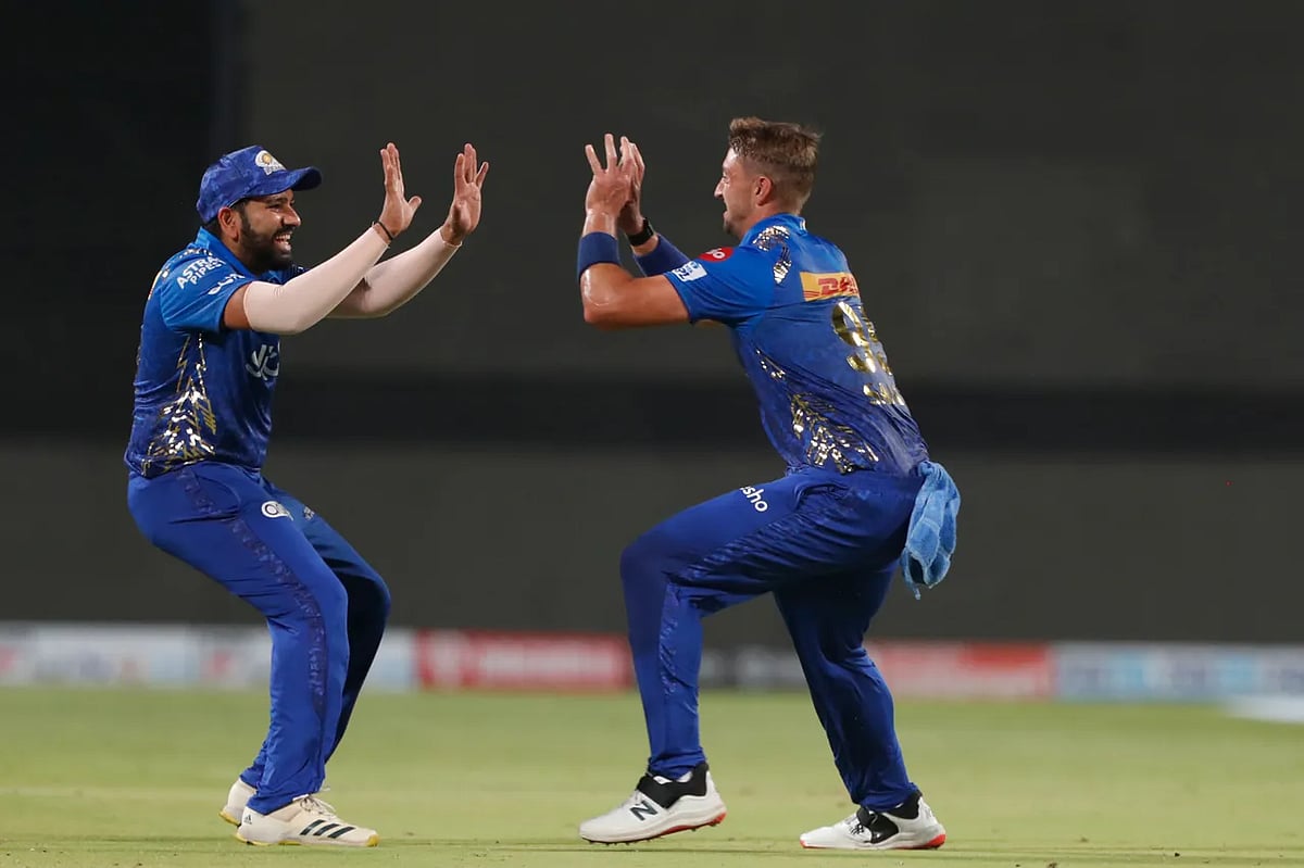 মাঠের পারফরম্যান্সে এই আনন্দ অনূদিত করতে পারছে না মুম্বাই ইন্ডিয়ানস