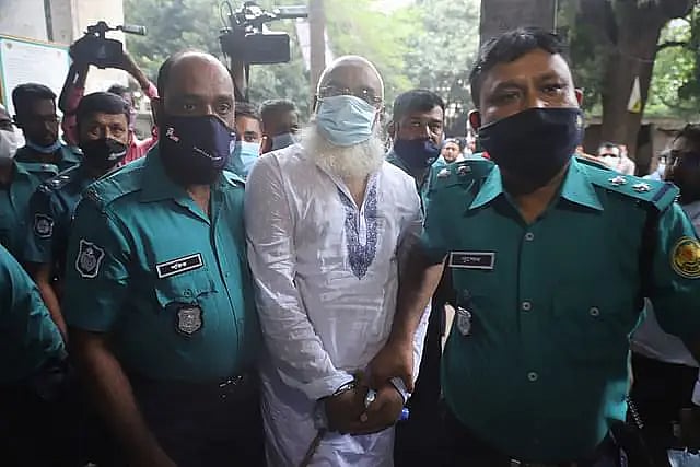 স্বাস্থ্য অধিদপ্তরের সাবেক গাড়িচালক আবদুল মালেক