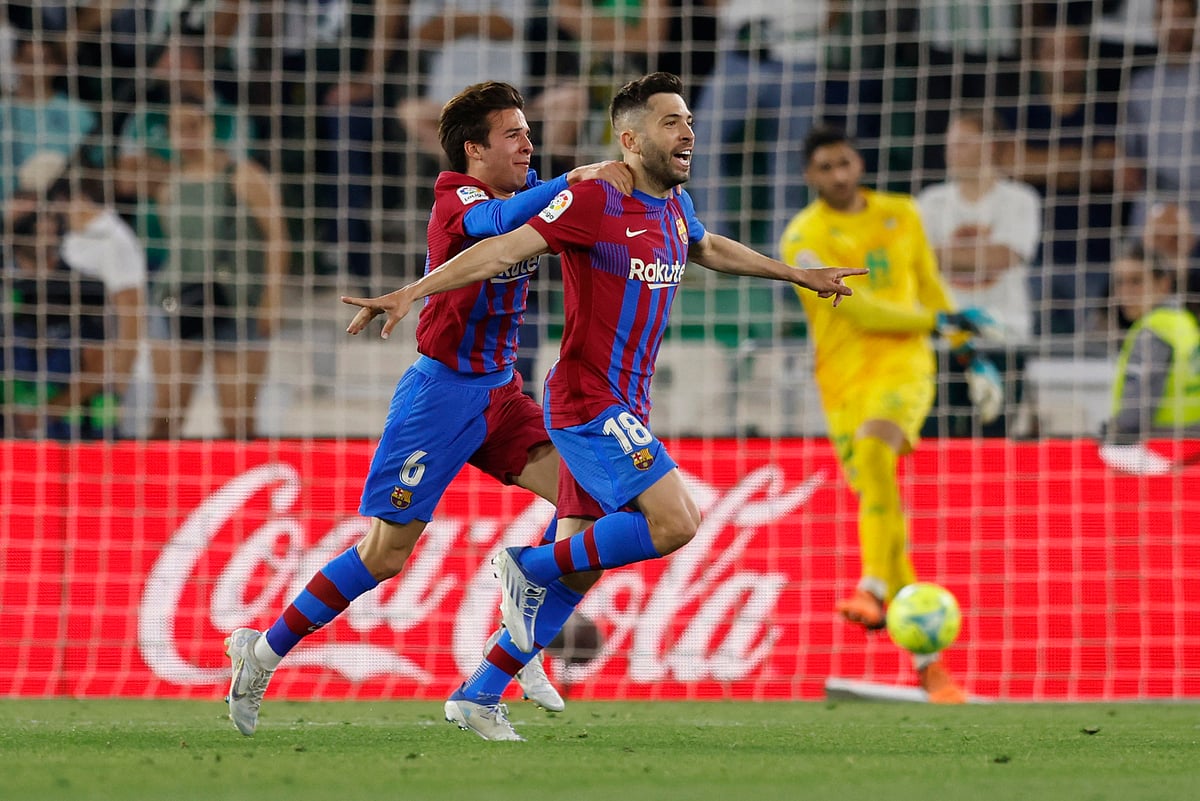 জর্দি আলবার অসাধারণ এক গোলে বেতিসকে হারিয়েছে বার্সেলোনা