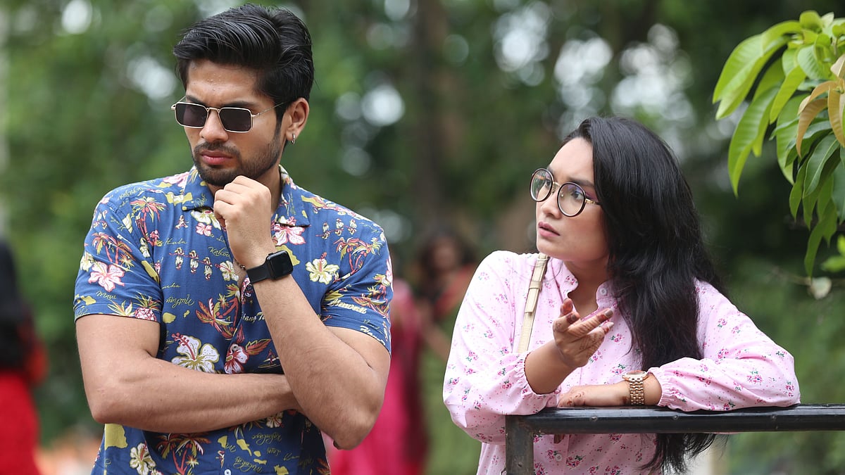 প্রেমের সম্পর্ককে স্থায়ীরূপ দিতে ভয় পান অনেকে। মডেল: সৌরভ অভি ও তন্বী কাউসার