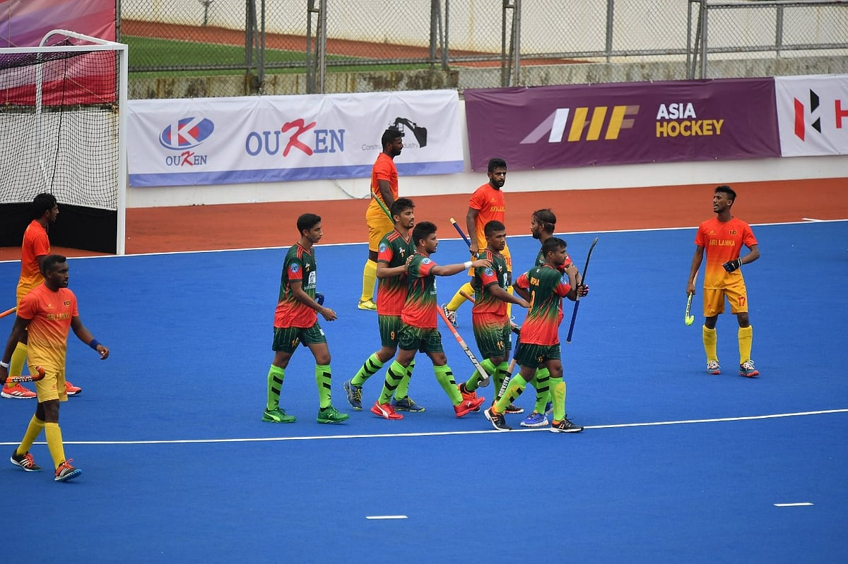 শ্রীলঙ্কার জালে গোলের পর বাংলাদেশের খেলোয়াড়েরা