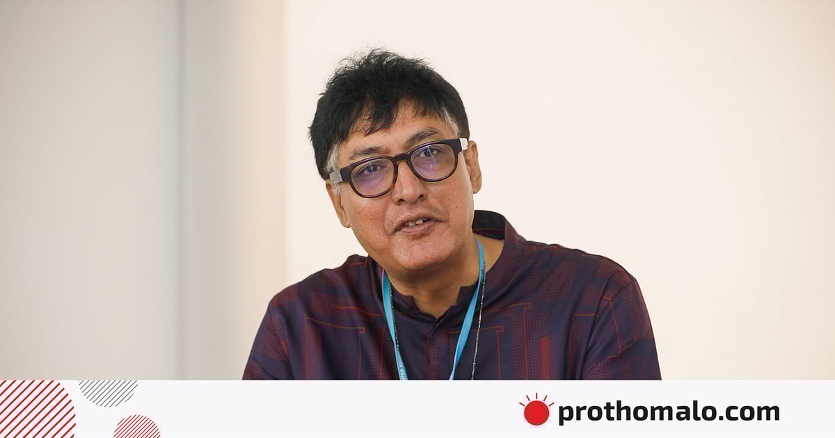 Jinsiy aloqa: ayol pastda, erkak tepada Porno galatilar