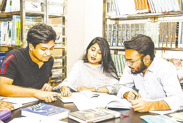 প্রিন্টিং করপোরেশনের লিখিত পরীক্ষার আগে প্রস্তুতি নিতে হবে আবেদনকারীদের।