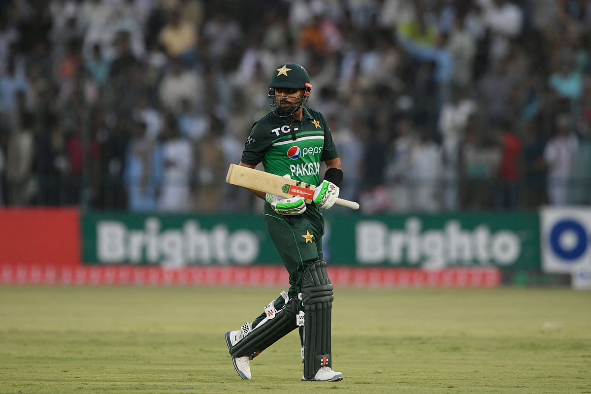 ২৩ রানের জন্য শতক পেলেন না বাবর