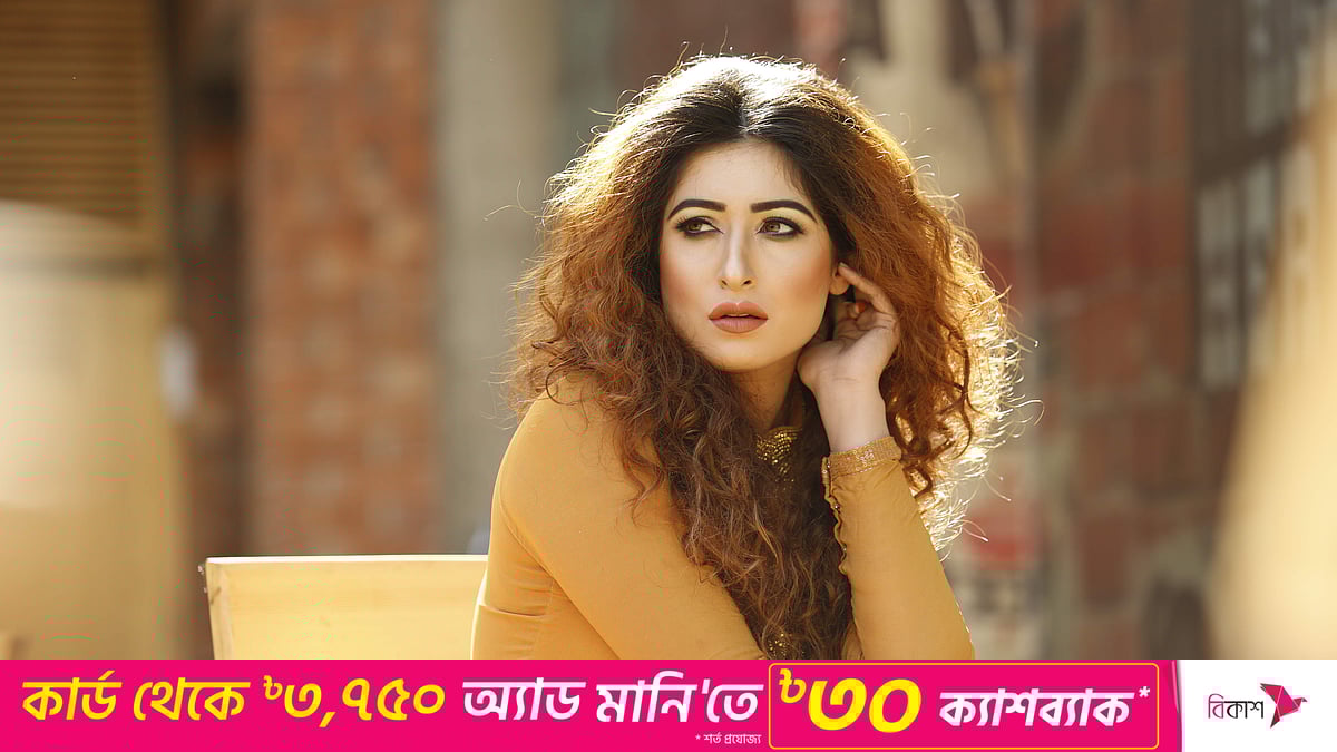 Kochada katta kokraklarni tomosha qiling Kochada katta kokraklarni tomosha qiling