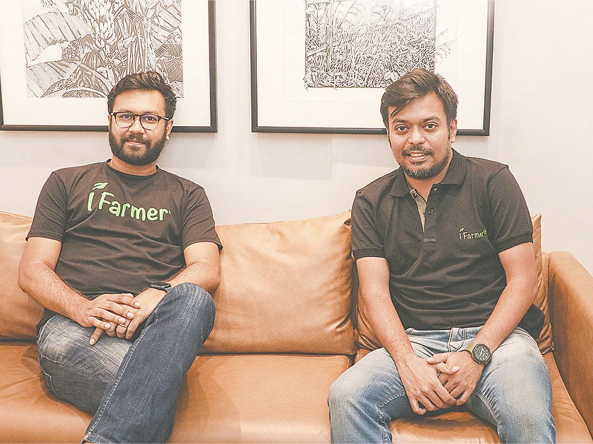 আইফার্মারের দুই সহউদ্যোক্তা ফাহাদ ইফাজ ও জামিল এম আকবর