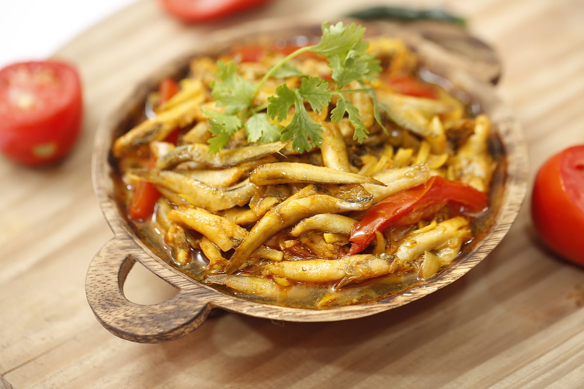 টমেটো দিয়ে পাঁচমিশালি মাছ