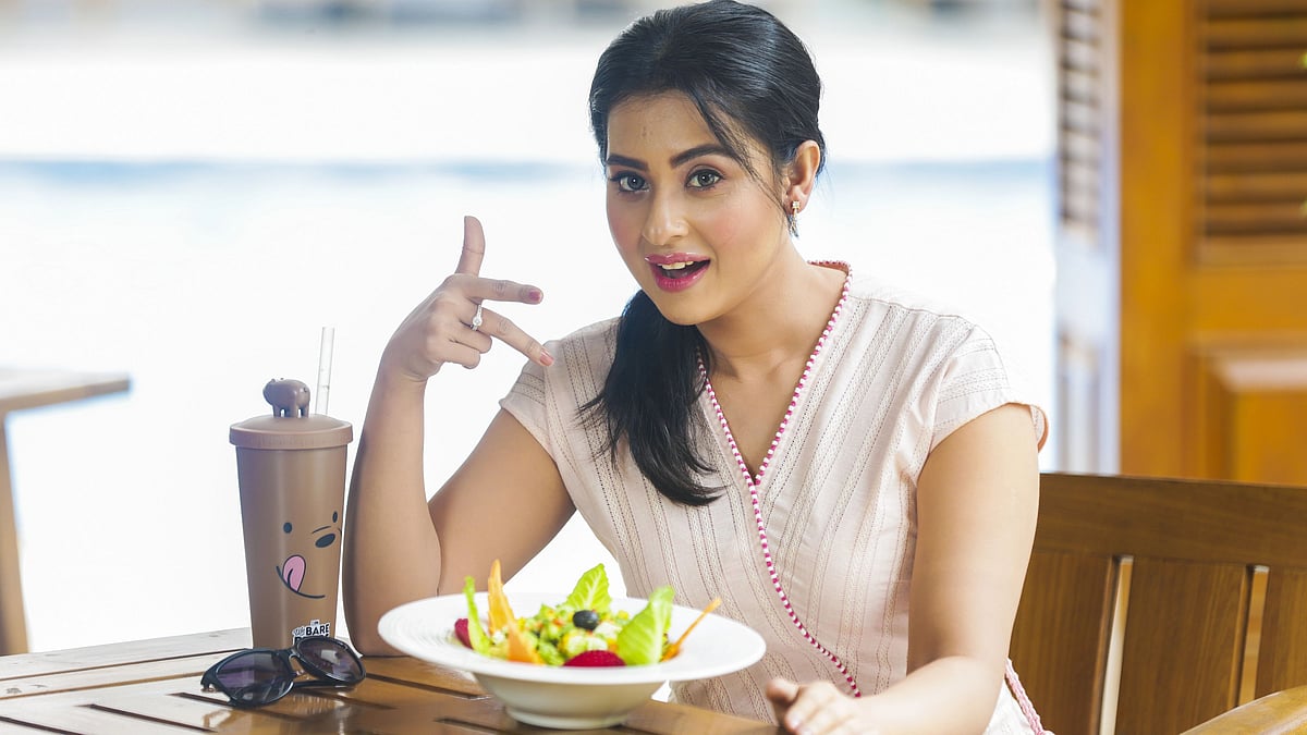 শবনম বুবলী রাঁধতে ভালোবাসেন।