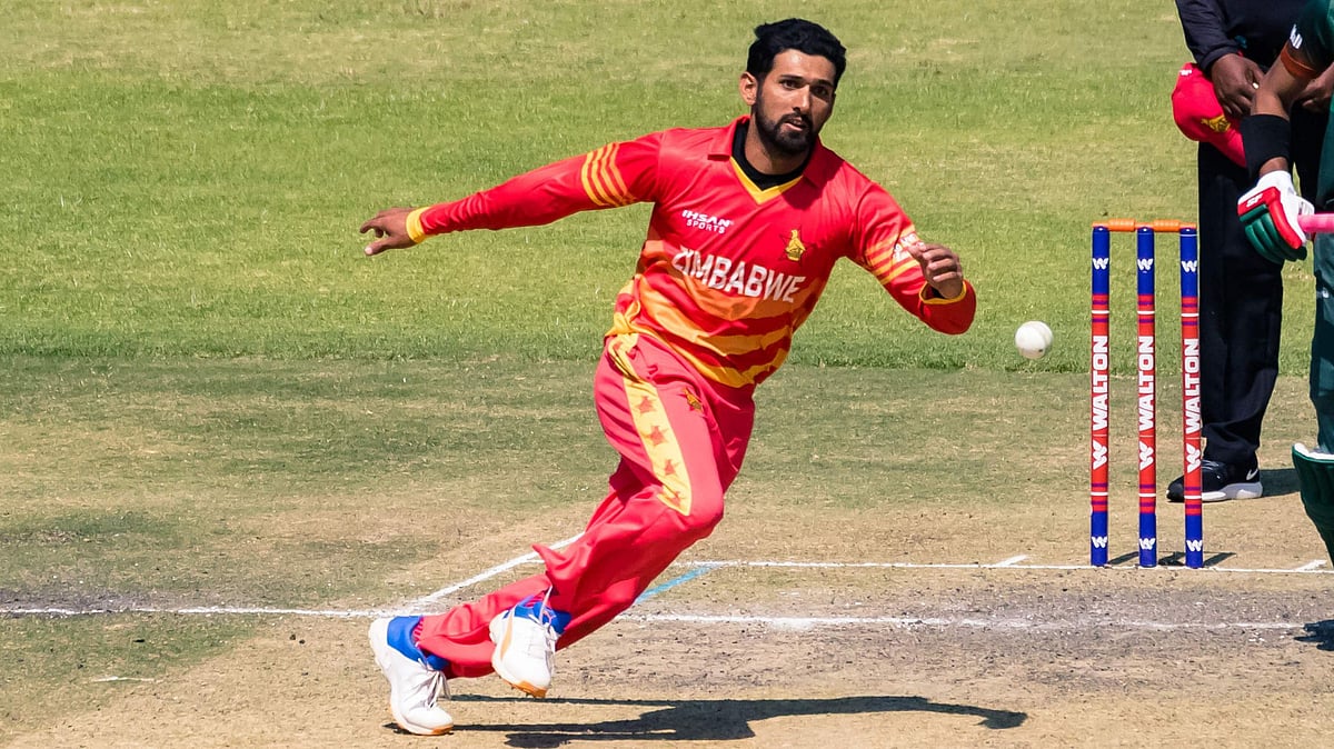 ওয়ানডে র‌্যাঙ্কিংয়ে তিন বিভাগেই এগিয়েছেন সিকান্দার রাজ