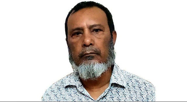 স্বাধীন বাংলা ফুটবল দলের ফুটবলার আবদুল হাকিম