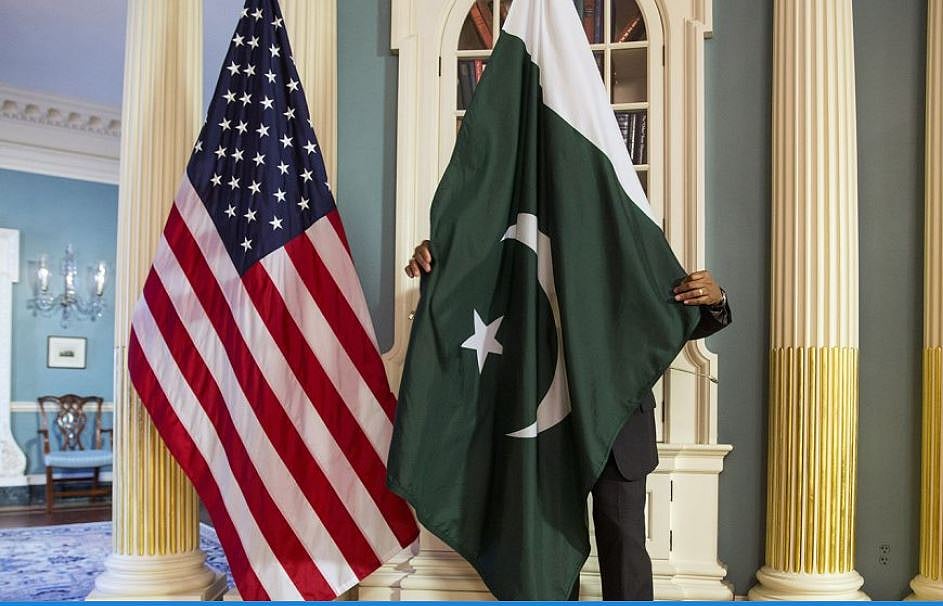 যুক্তরাষ্ট্র ও পাকিস্তানের পতাকা