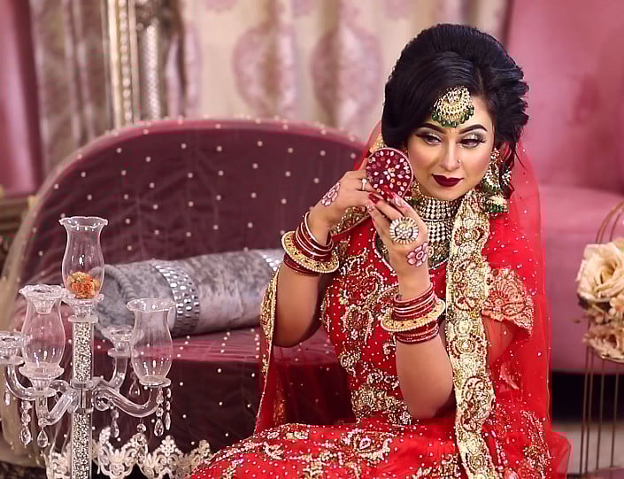 কনের সাজে বুবলী।