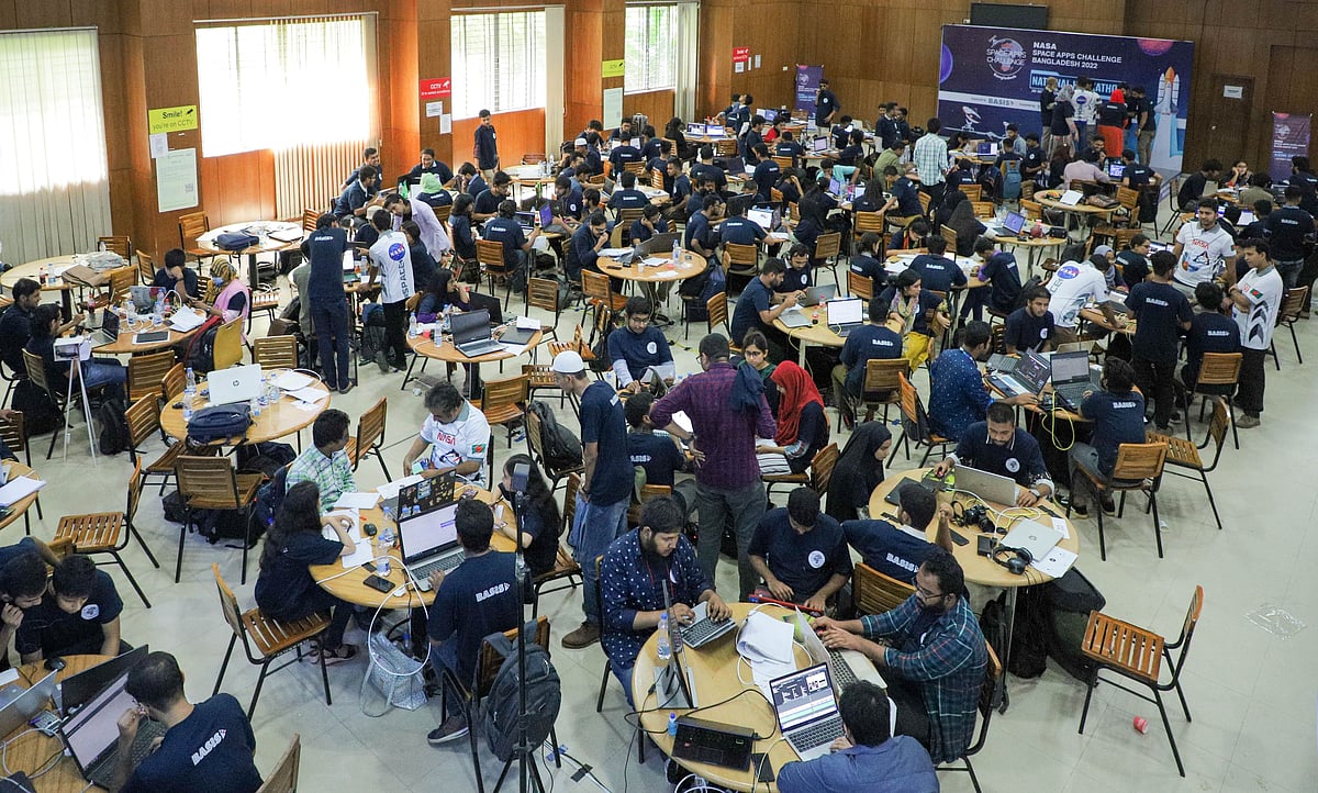ইনডিপেনডেন্ট ইউনিভার্সিটি বাংলাদেশে (আইইউবি) চলছে নাসা স্পেস অ্যাপস চ্যালেঞ্জ প্রতিযোগিতা
