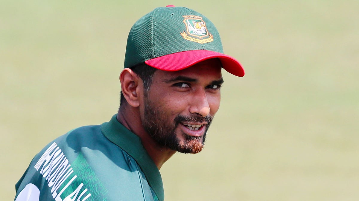 মাহমুদউল্লাহ ওয়ানডে দল থেকে বাদ পড়লেন কেন