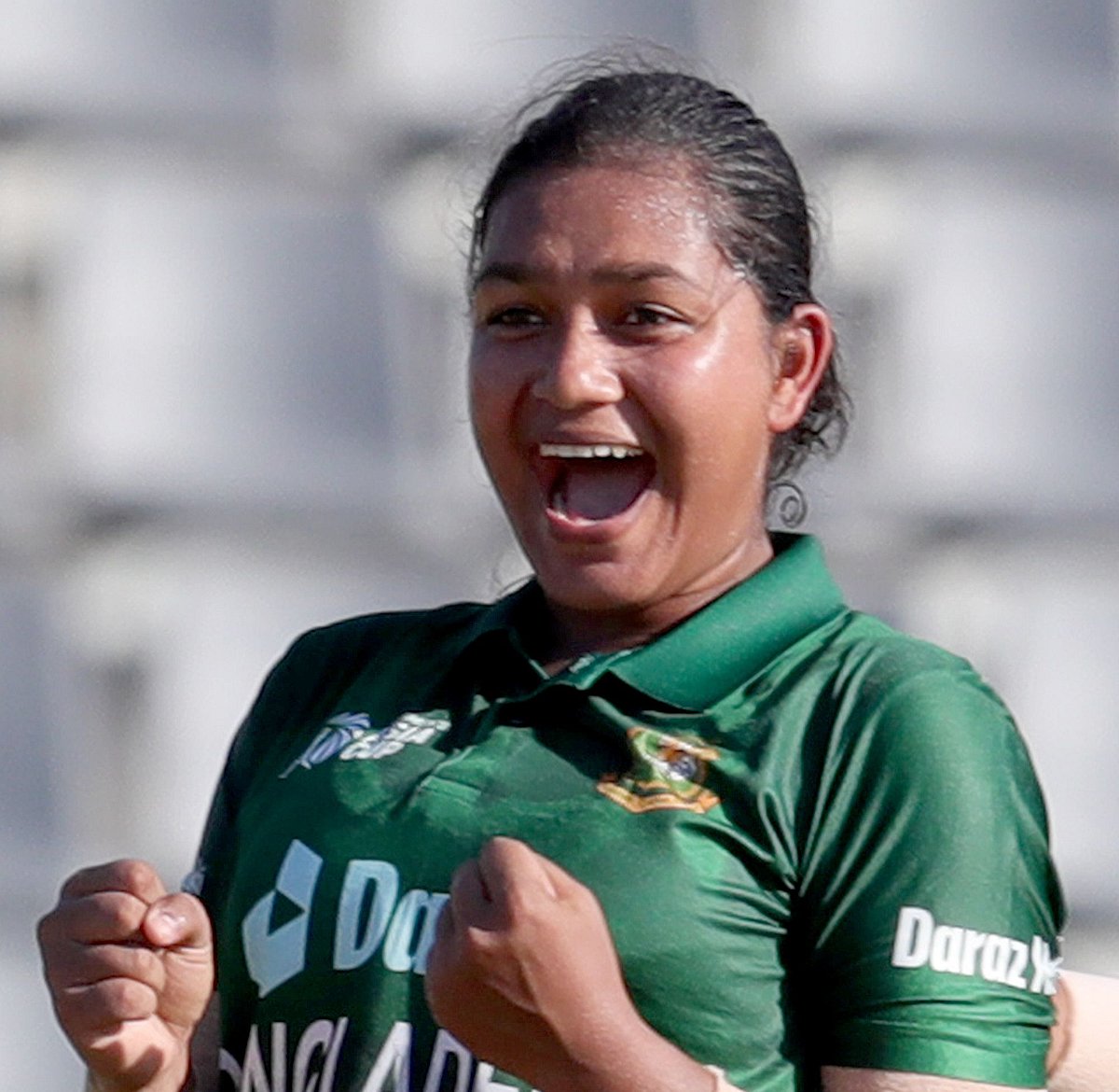 টি-টোয়েন্টি অভিষেকেই হ্যাটট্রিক পেয়েছেন ফারিহা