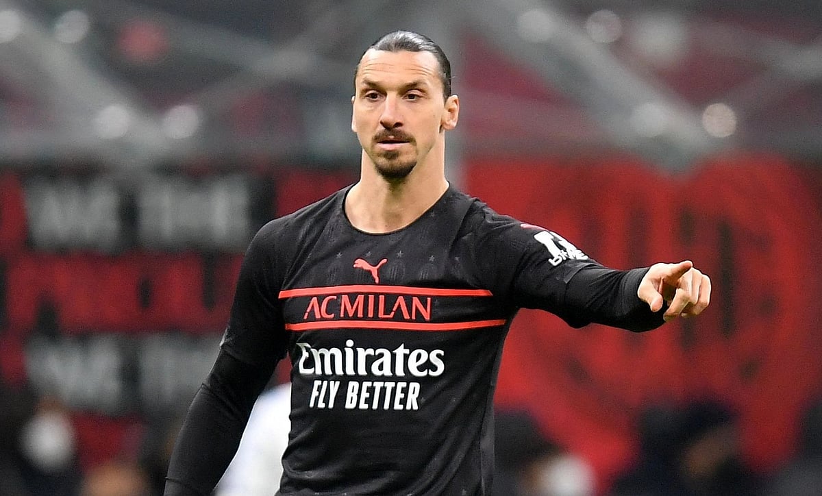 এখন এসি মিলানে খেলেন ইব্রা