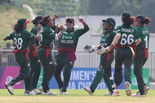 প্রথম ম্যাচে দারুণ বল করে থাইল্যান্ডকে অল্প রানেই বেঁধে ফেলে বাংলাদেশ