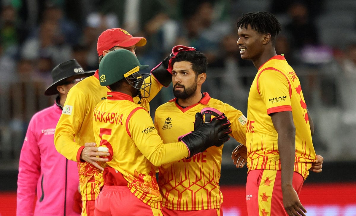 পাকিস্তানকে হারানোর পর টি–টোয়েন্টি বিশ্বকাপের সেমিফাইনালে ওঠার স্বপ্ন দেখছে জিম্বাবুয়ে