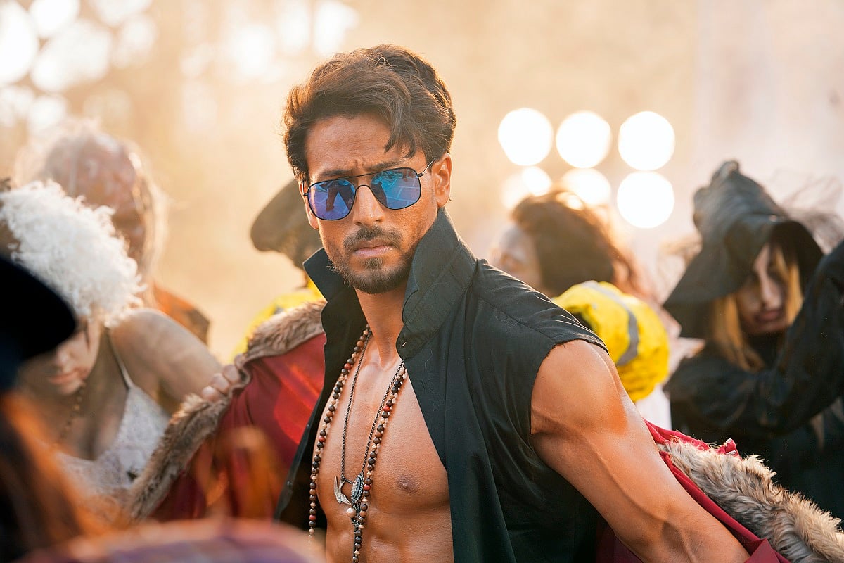 বলিউড অভিনেতা টাইগার শ্রফকে লক্ষ্য করে গুলি, ঘটনাস্থলে আহত ২