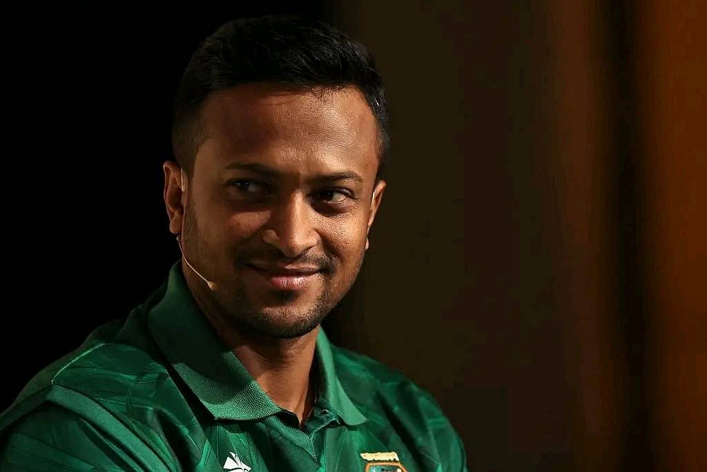 অলরাউন্ডার র্যাঙ্কিংয়ের শীর্ষস্থান ফিরে পেলেন সাকিব