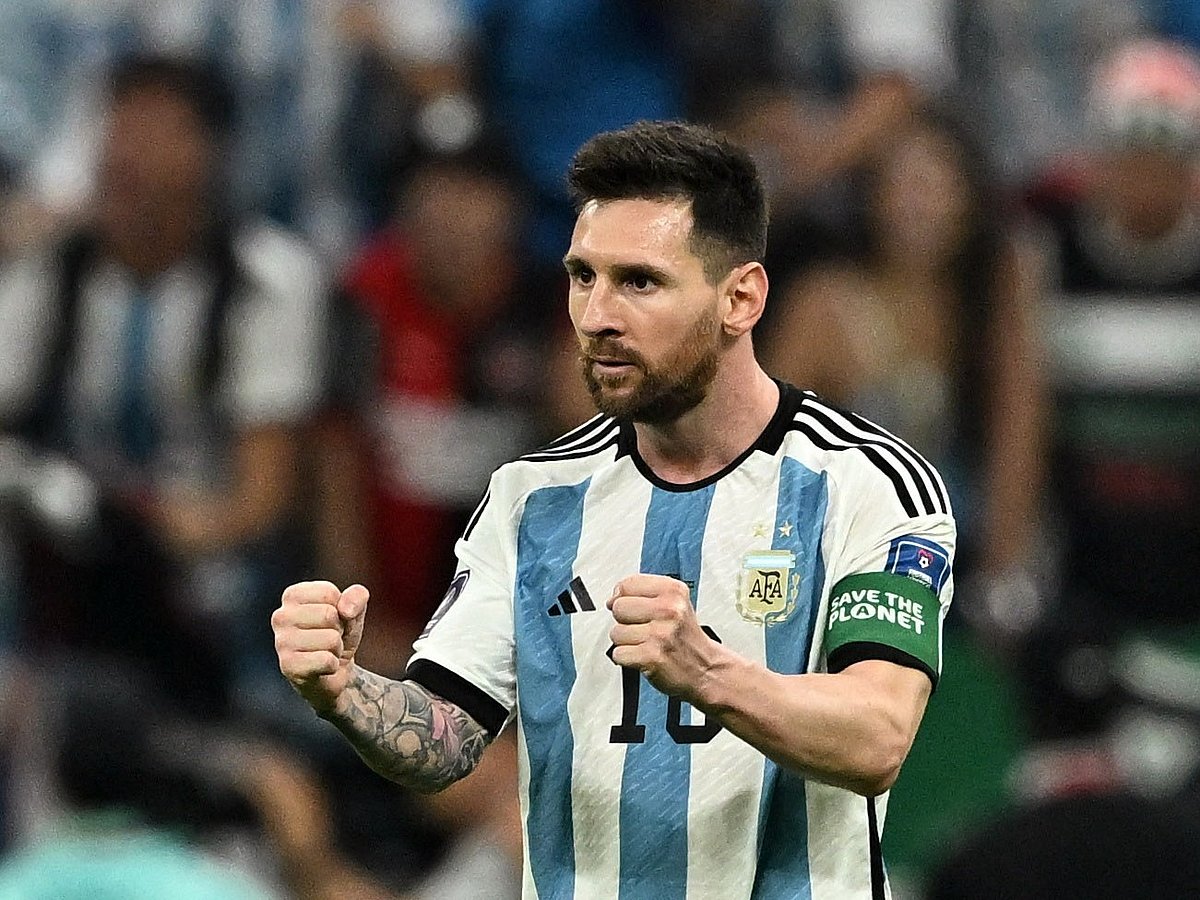 আর্জেন্টিনার তারকা লিওনেল মেসি