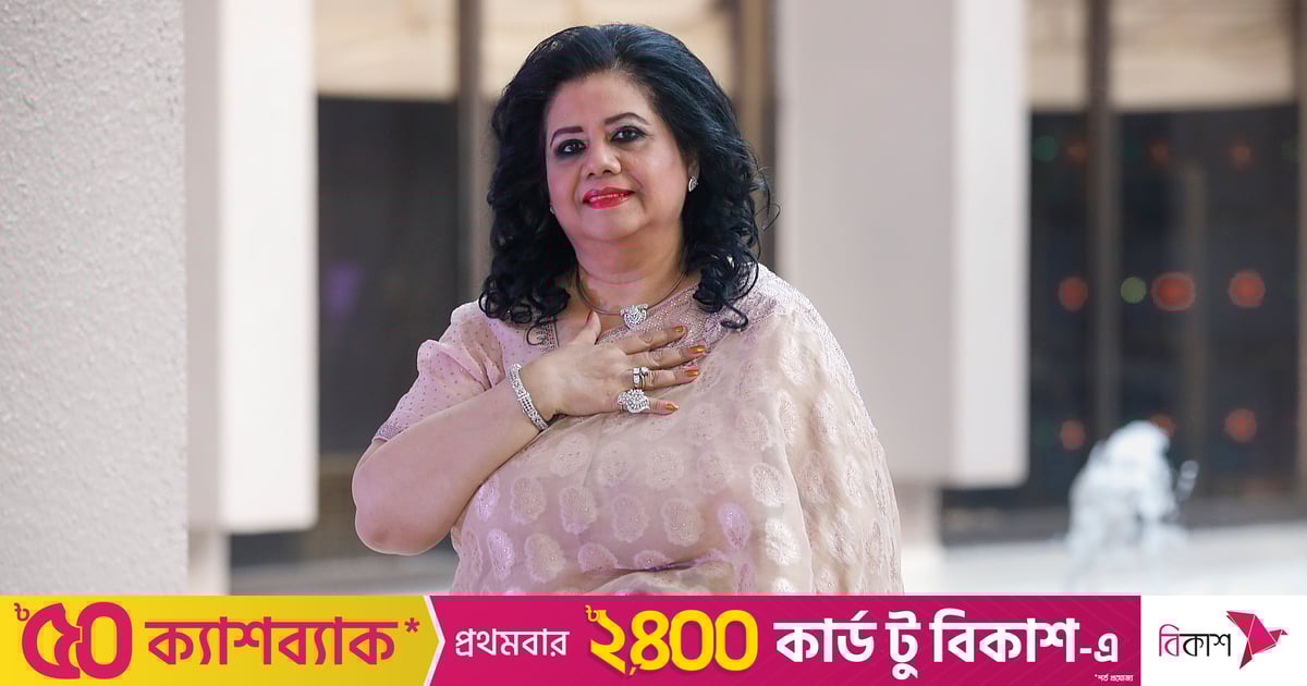 Haqiqiy rus hd porno Katta kokrak porno bilan yuzida konfet onlayn