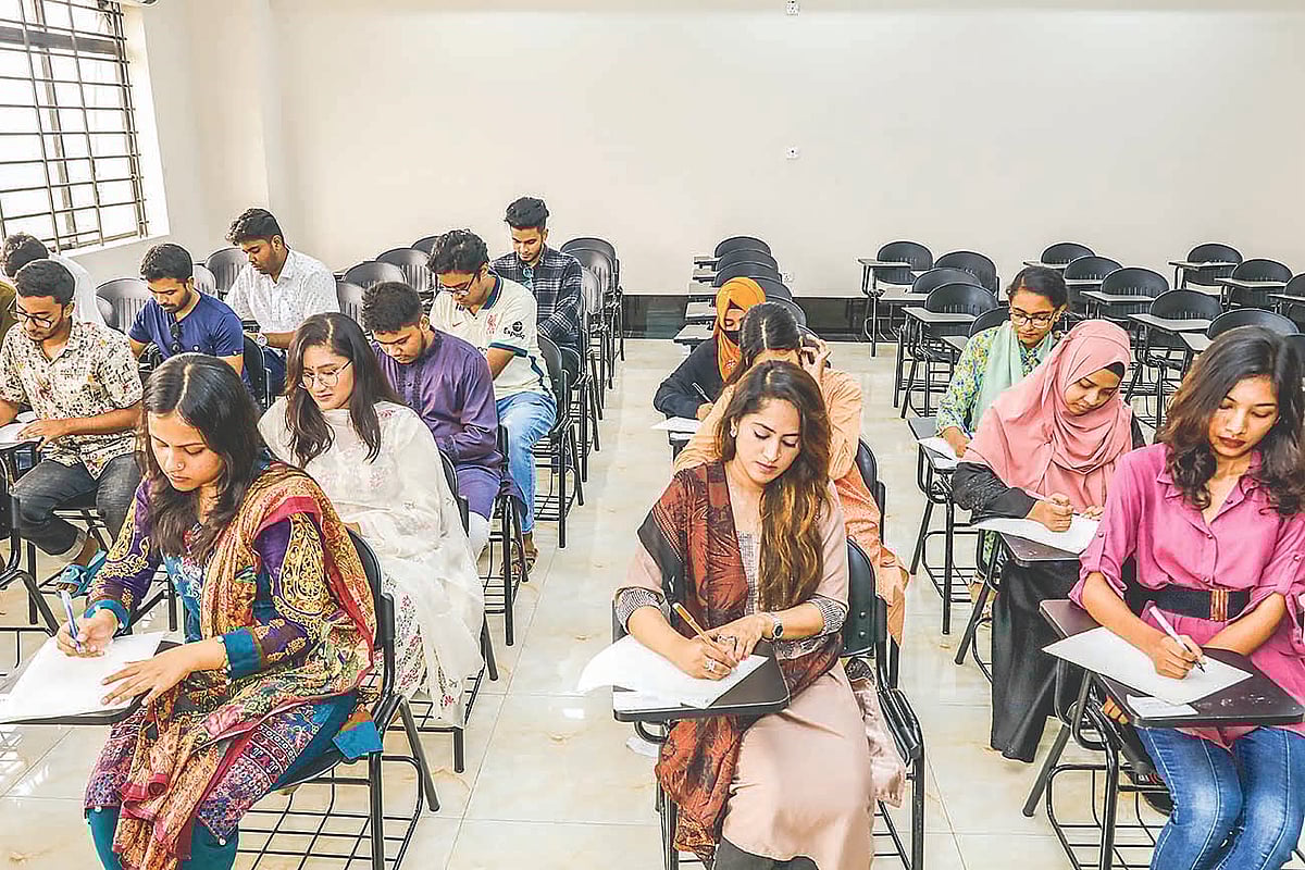 মেট্রোরেলের সাতটি পদের পরীক্ষা আগামী ২ ডিসেম্বর অনুষ্ঠিত হবে