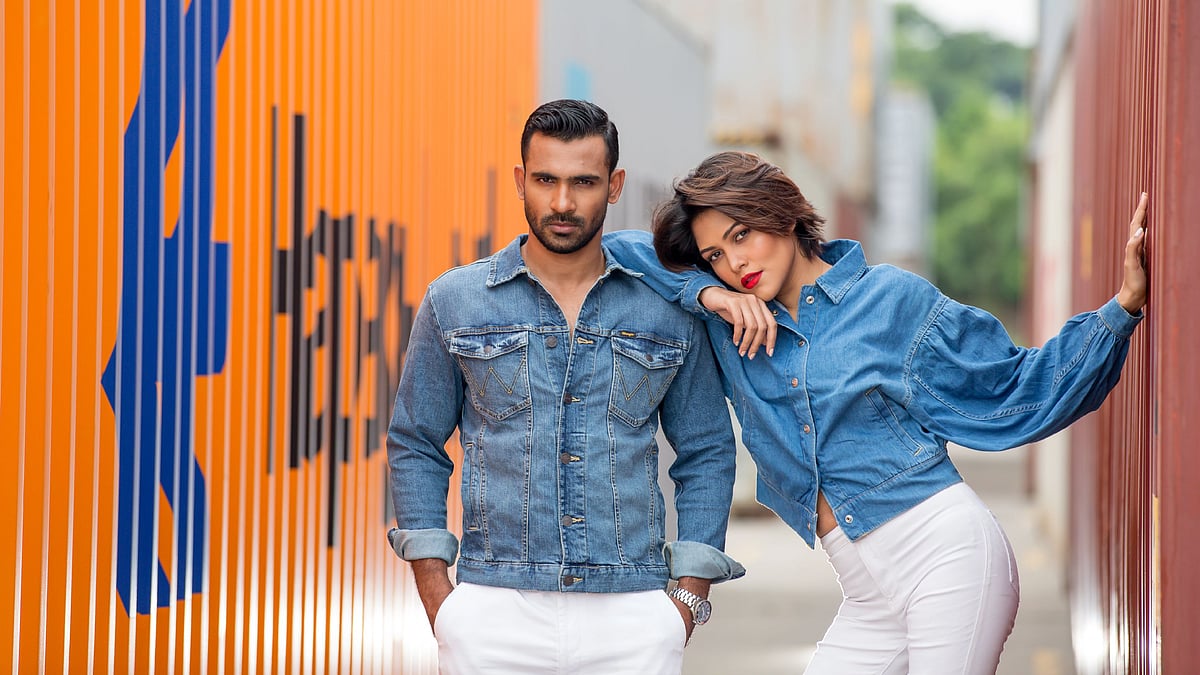 জিনসের পোশাকের চাহিদা বেড়ে যায় শীতের সময়।