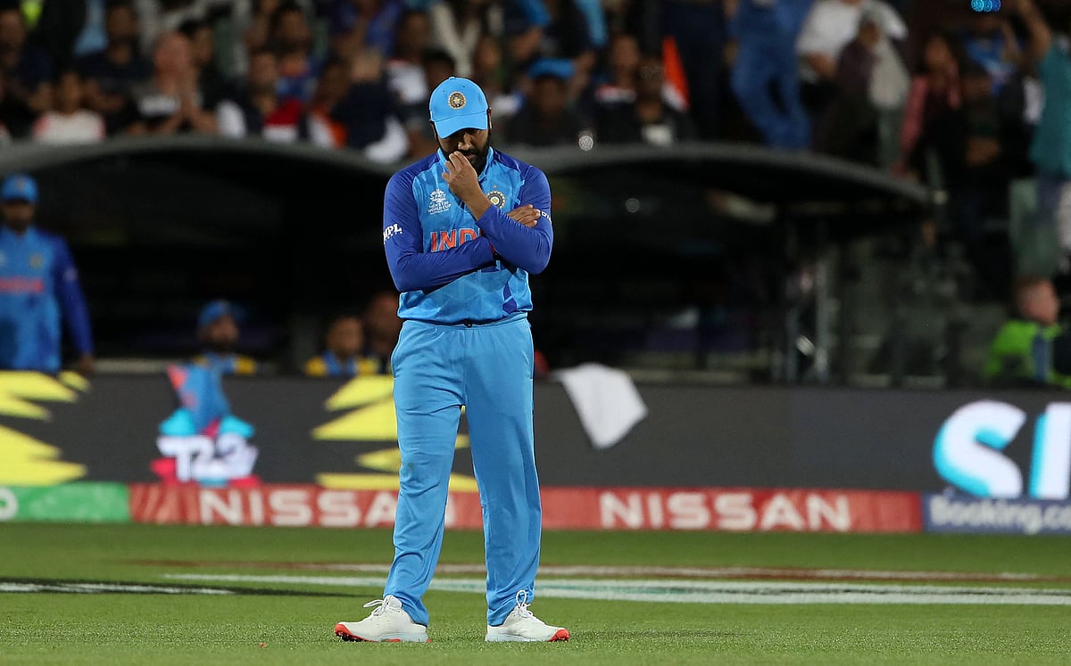 রোহিতের দল হেরেছে ১০ উইকেটে