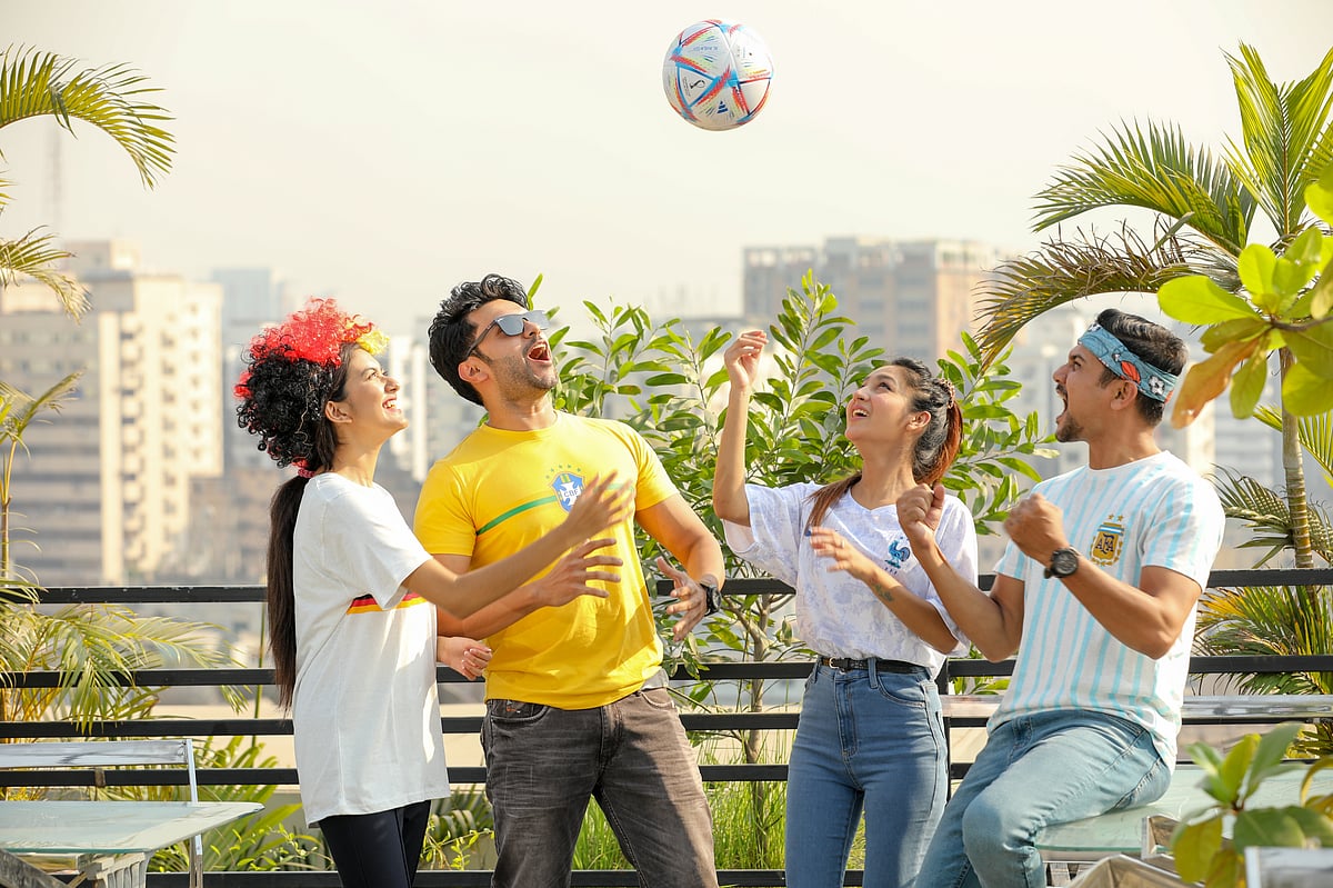 আগামি কয়েকদিন জীবন চলবে বিশ্বকাপের তালে তালে