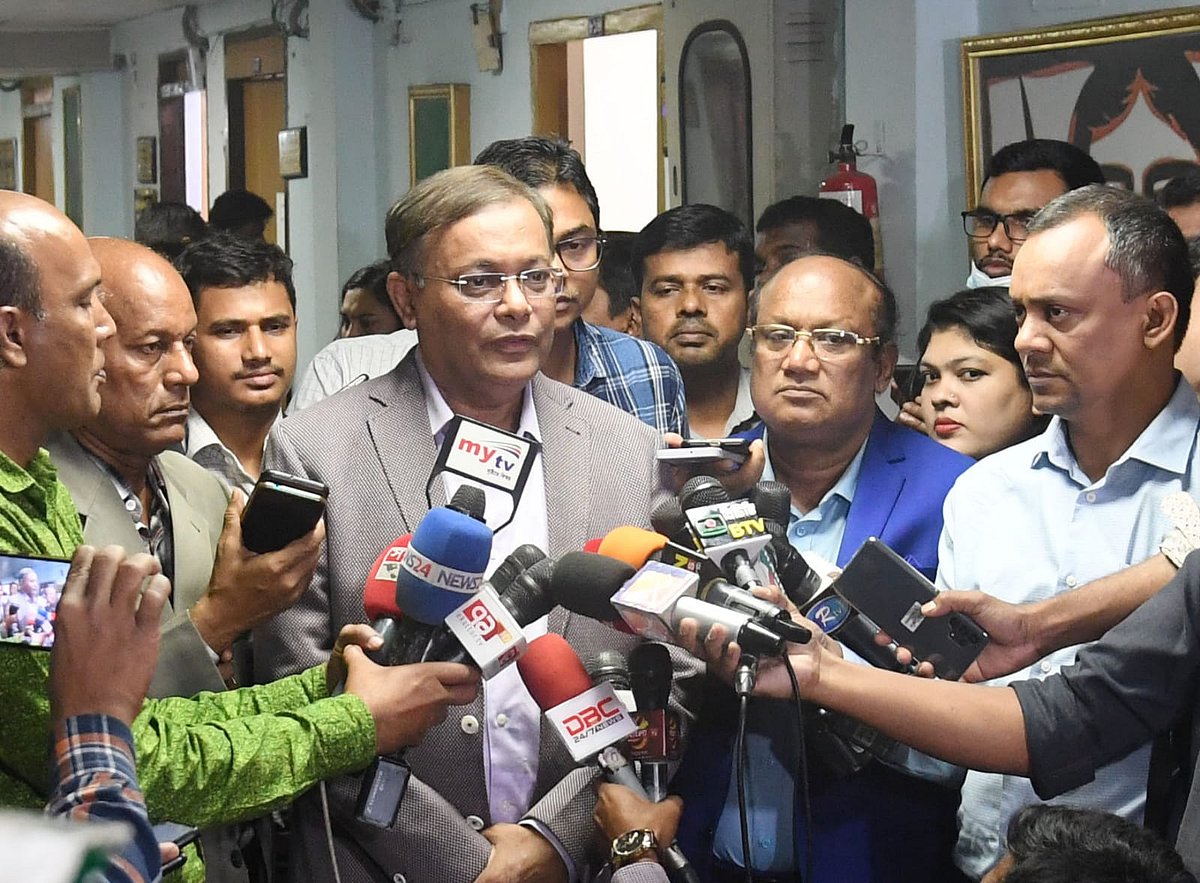 তথ্যমন্ত্রী এবং আওয়ামী লীগের যুগ্ম সাধারণ সম্পাদক হাছান মাহমুদ