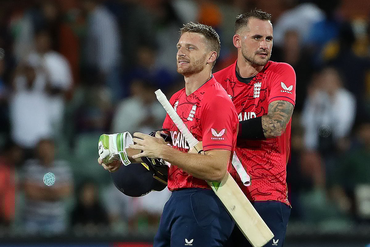 অ্যাডিলেডে ঝড় তুলেছিলেন জস বাটলার ও অ্যলেক্স হেলস