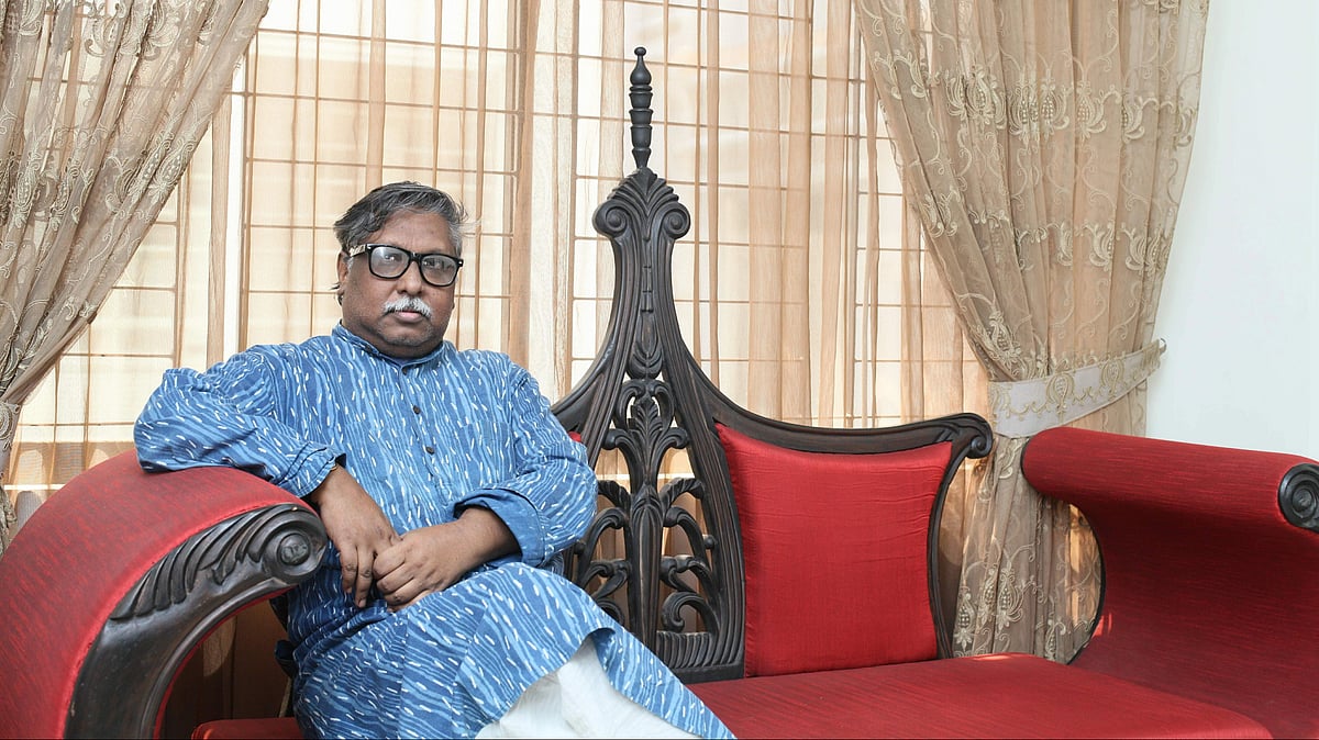 ভিন্নধর্মী কাজের জন্য চিরজীবি হয়ে থাকবেন ডিজাইনার এমদাদ হক