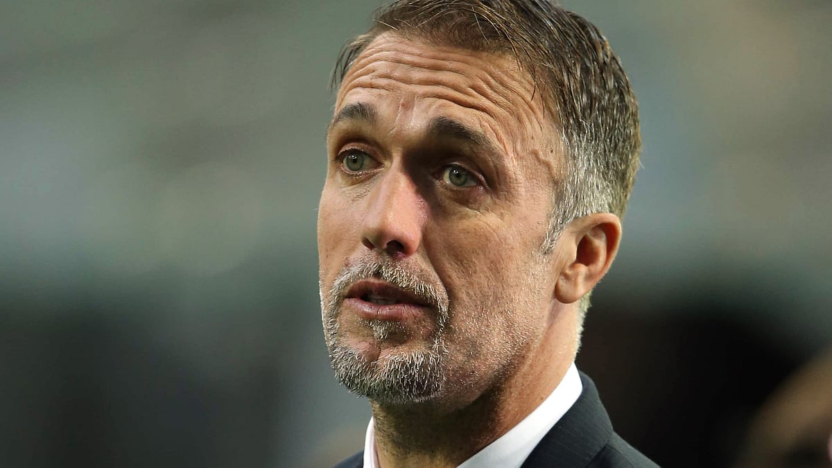 বাতিস্তুতা কাঁদছিলেন