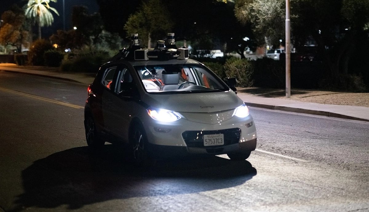 চালকবিহীন এ গাড়ি ভাড়াও নেওয়া যাবে