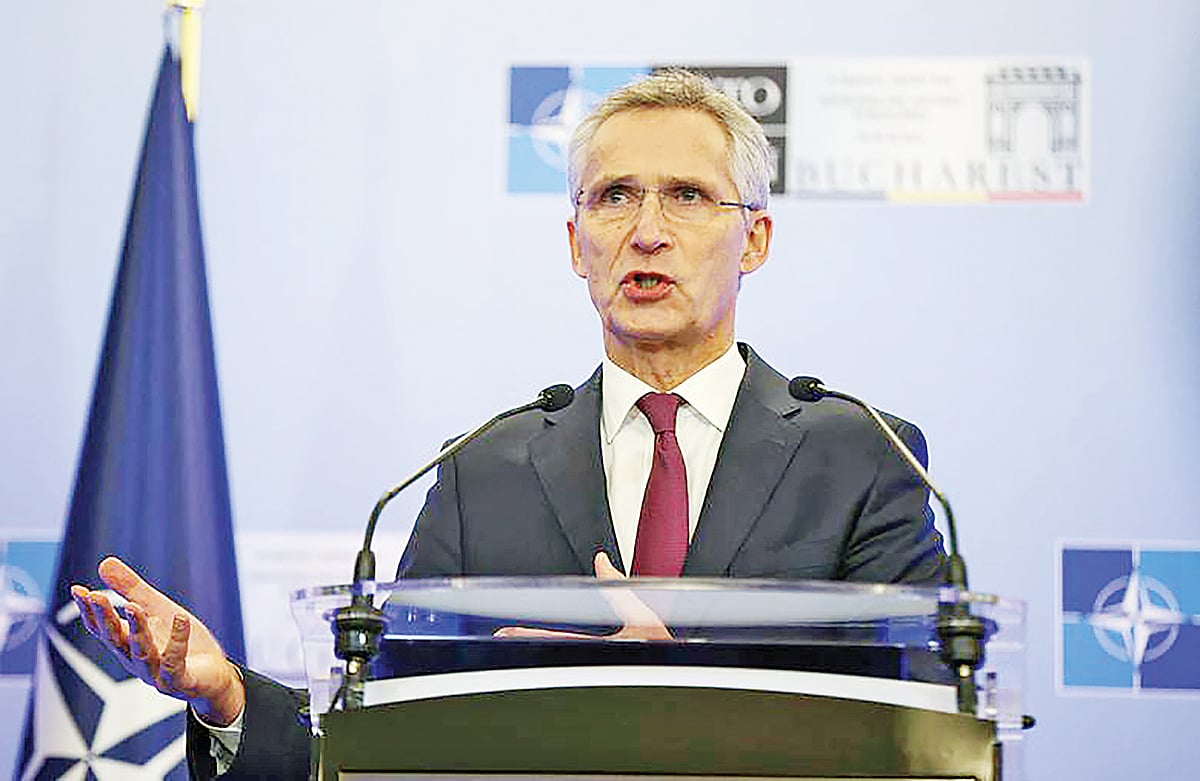 ইউক্রেনের ওপর থেকে শর্ত তুলে নেওয়ার আহ্বান জানিয়েছেন ন্যাটোর মহাসচিব ইয়ানেস স্টলটেনবার্গ