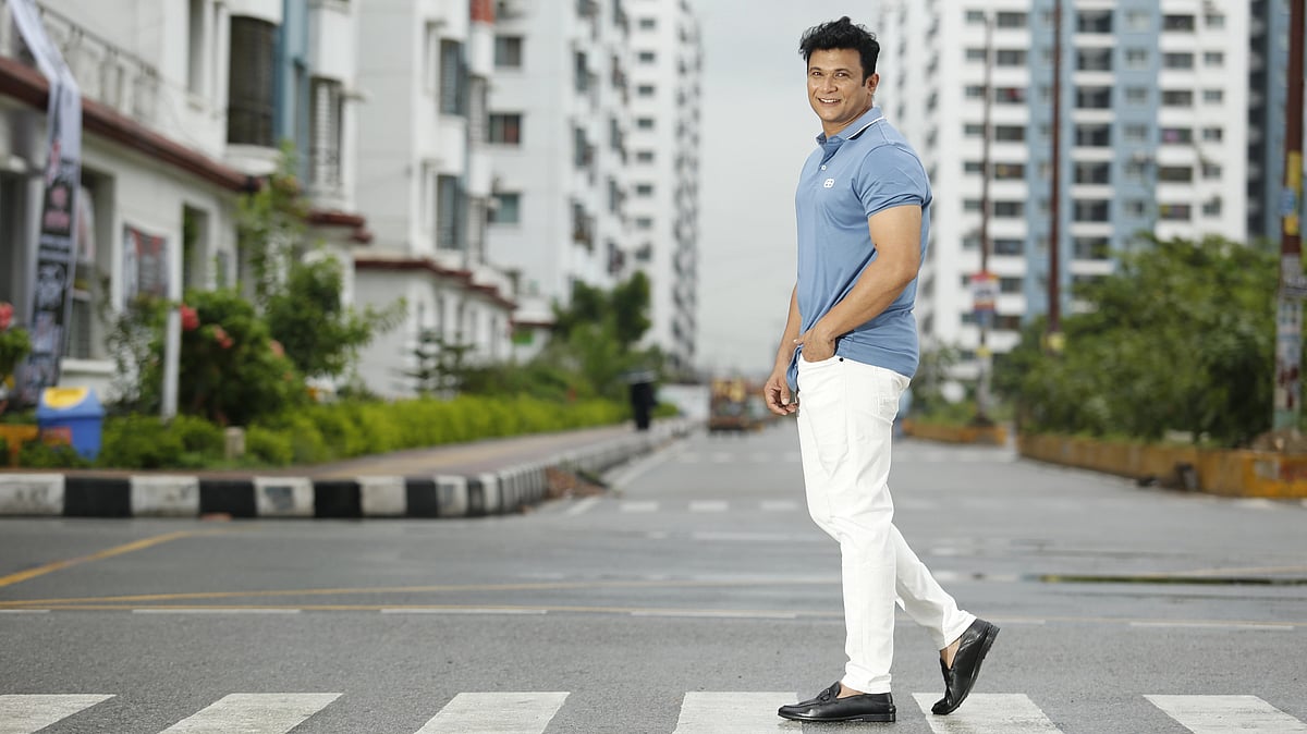 পোশাকে ছিল আরামের রং