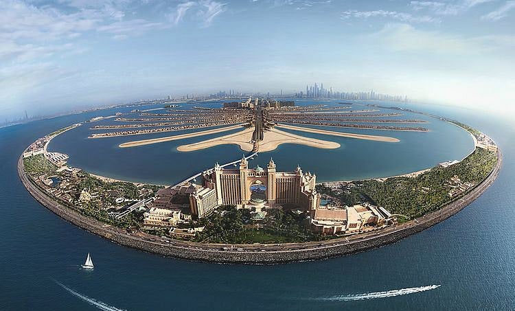 দুবাইয়ের পাশেই বিলাসবহুল আবাসন প্রকল্প পাম জুমেইরাহ।