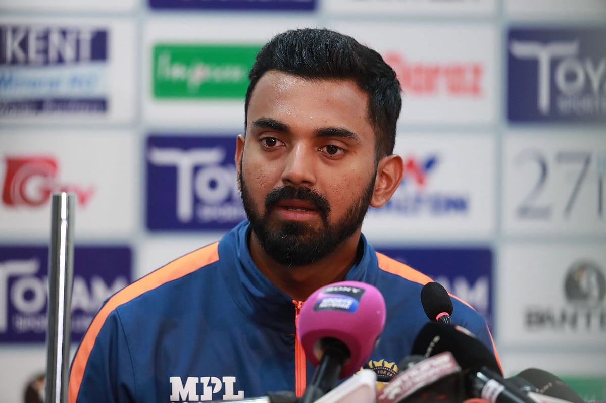 তৃতীয় টেস্ট থেকে ছিটকে গেছেন লোকেশ রাহুল