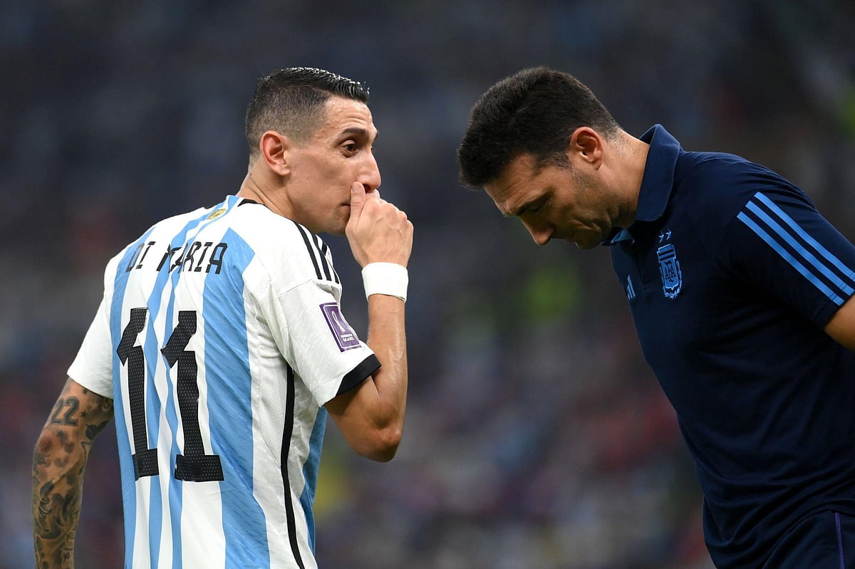 কাতার বিশ্বকাপ ফাইনালে দি মারিয়াকে বাঁ প্রান্তে খেলিয়ে চমকে দেন স্কালোনি