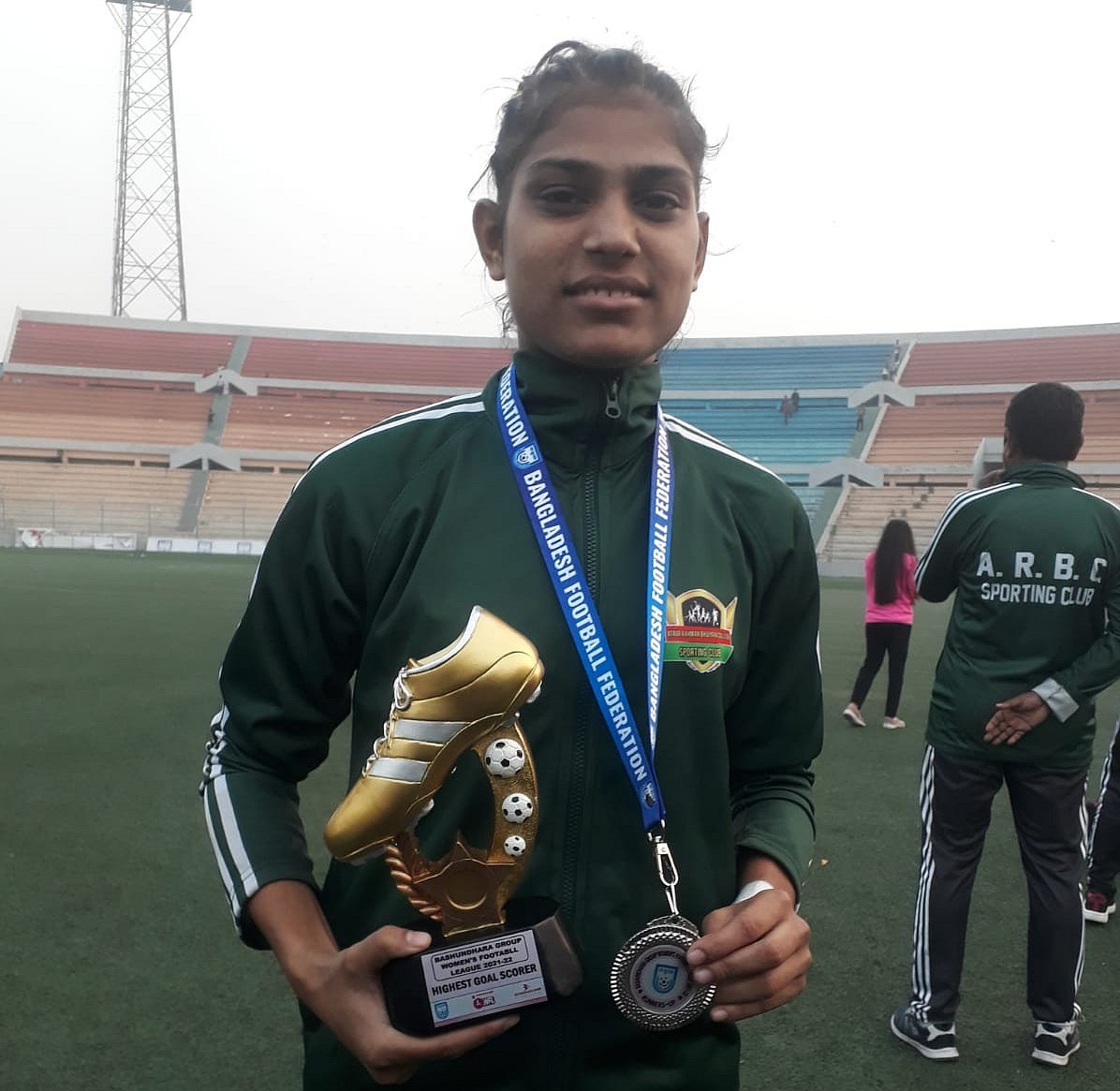 ১৮ বছর বয়সী স্ট্রাইকার আকলিমা খাতুন