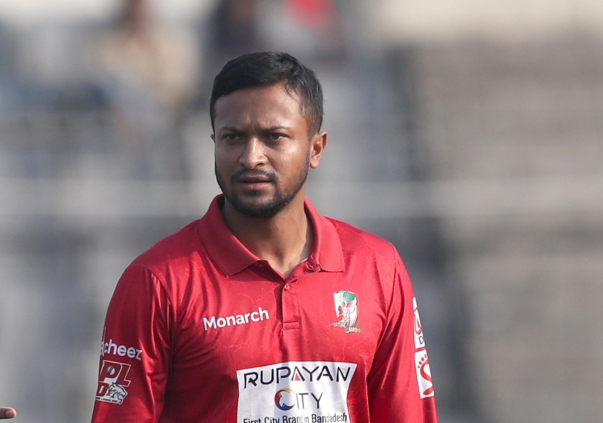 বিপিএলে ফরচুন বরিশালকে নেতৃত্ব দিচ্ছেন সাকিব আল হাসান